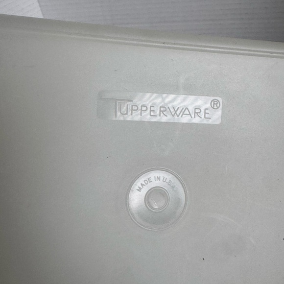 Tupperware Red and White Rectangular Containers - Picture 4 of 6